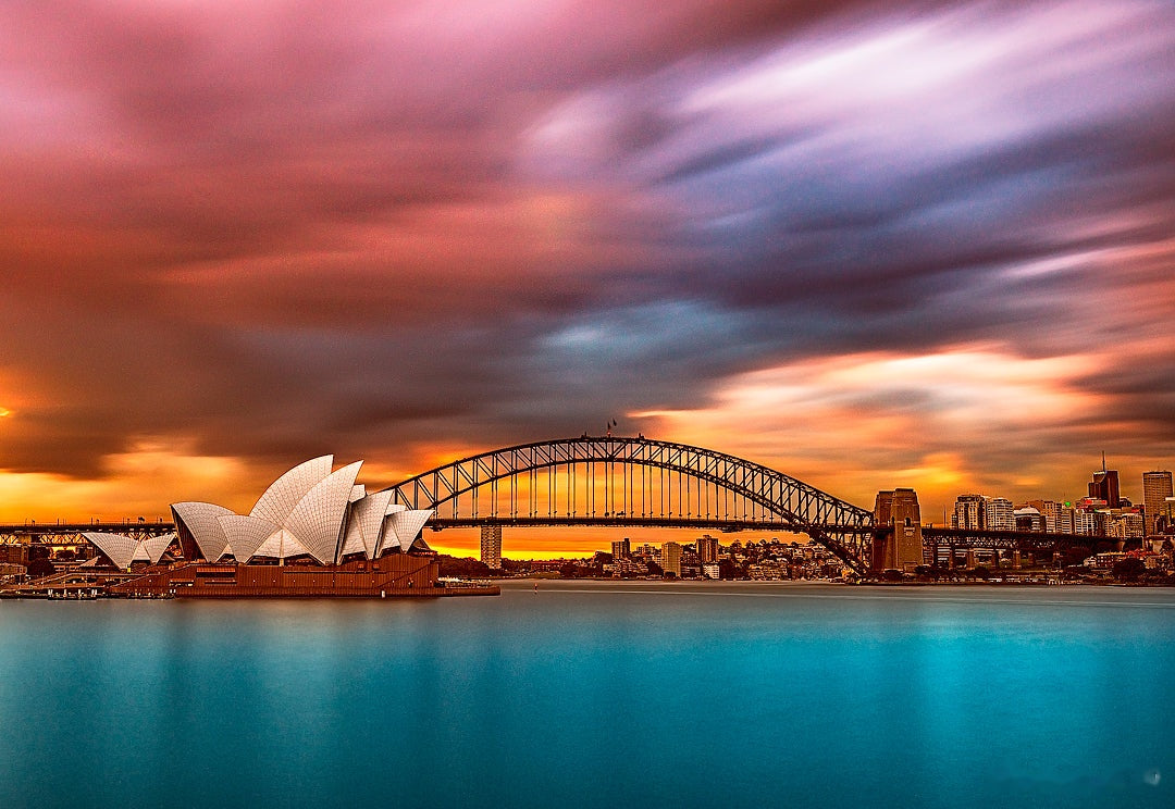 Drift, Sydney Harbour — photograph by Richard Hirst