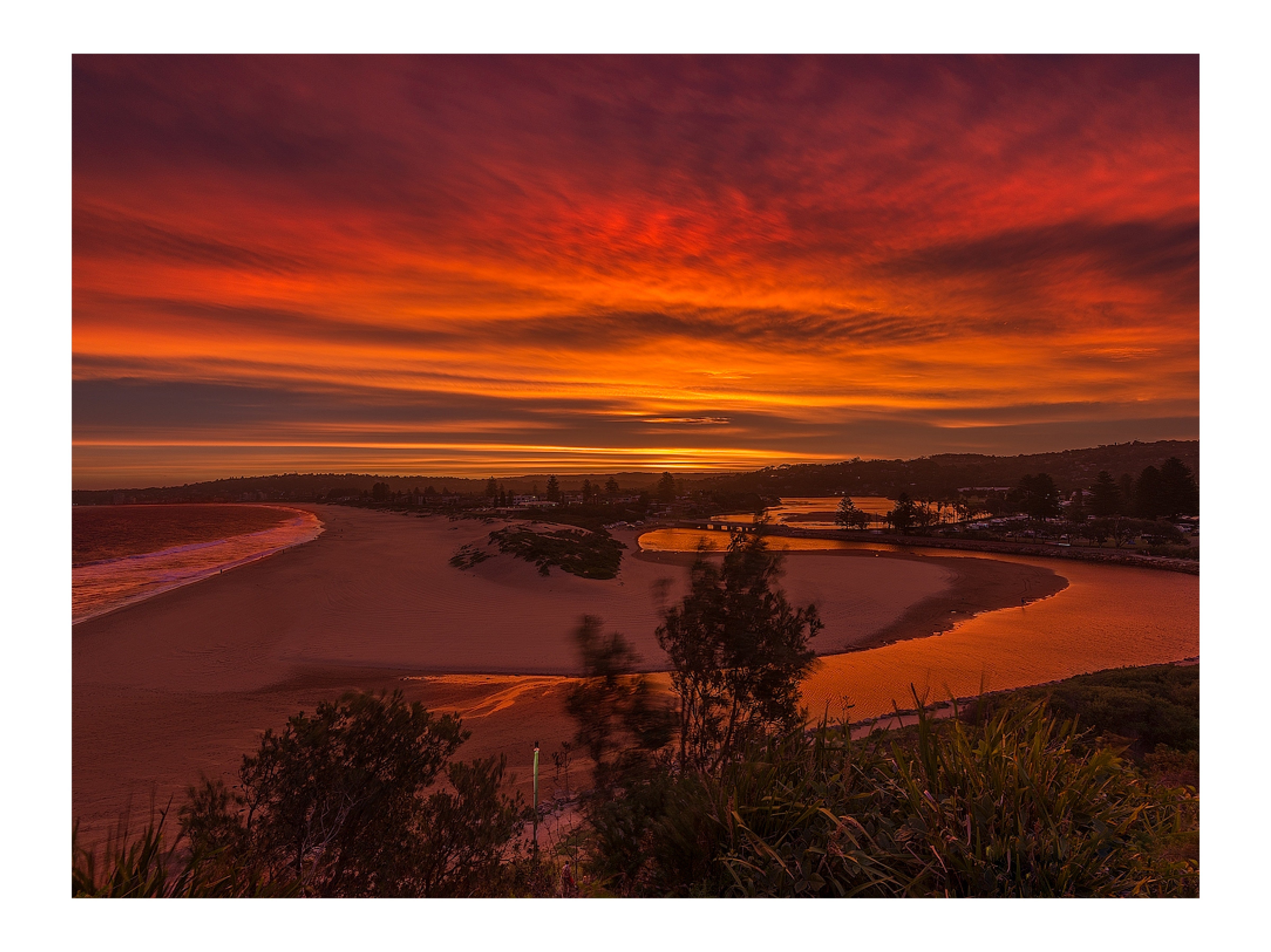 Flowing, Narrabeen Rock Pool print