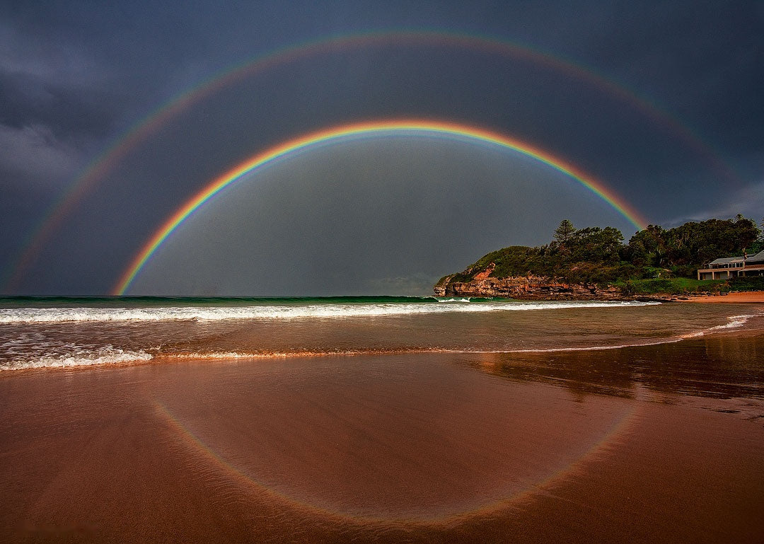 Smiling, Warriewood, fine art photograph by Richard Hirst