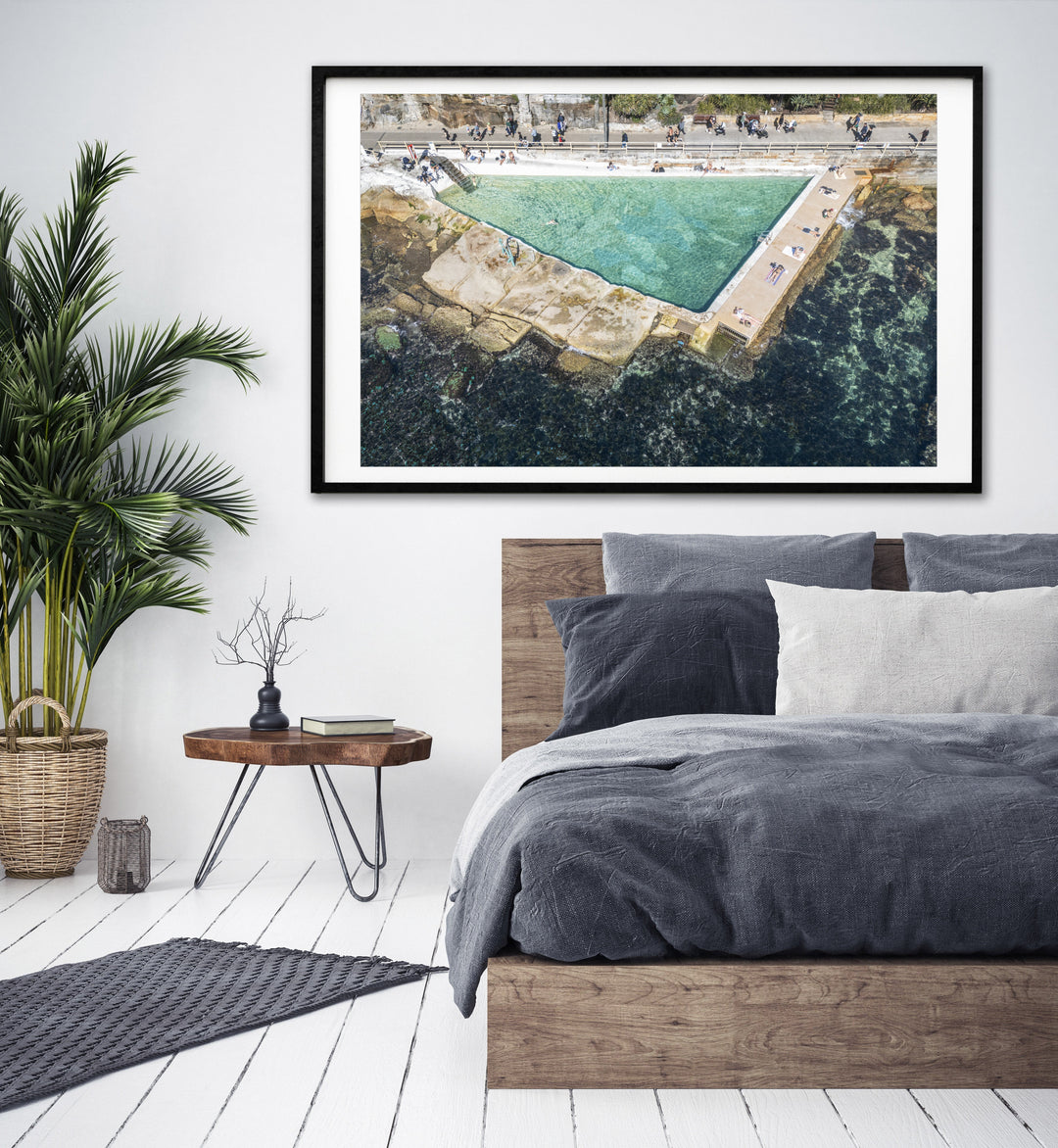 Strolling, Manly print