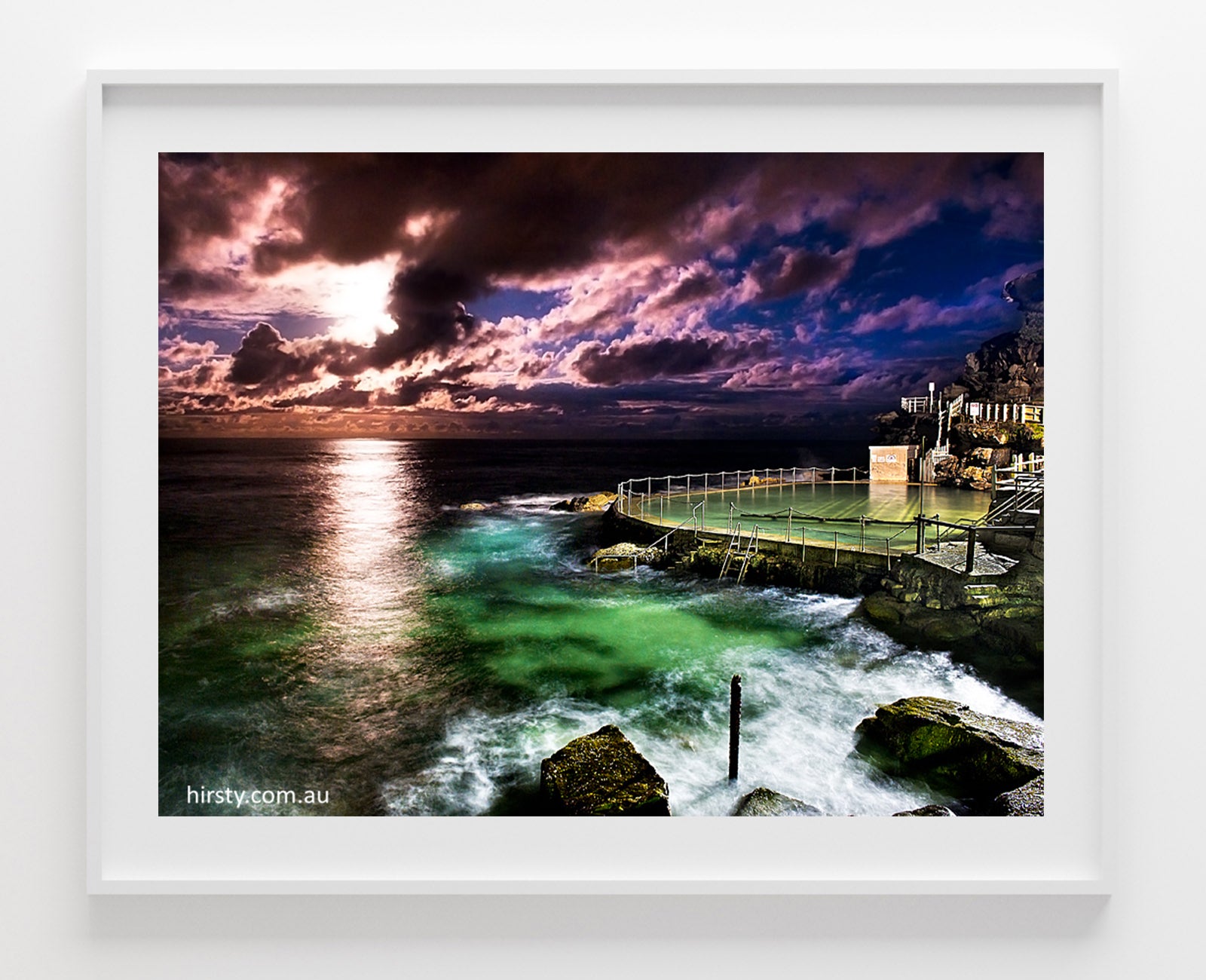 Blue Moon, Bronte Baths