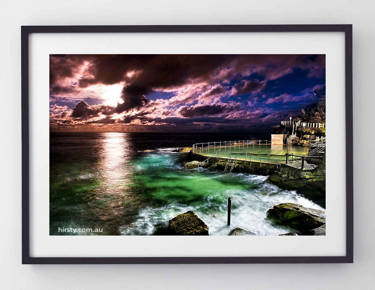 Blue Moon, Bronte Baths