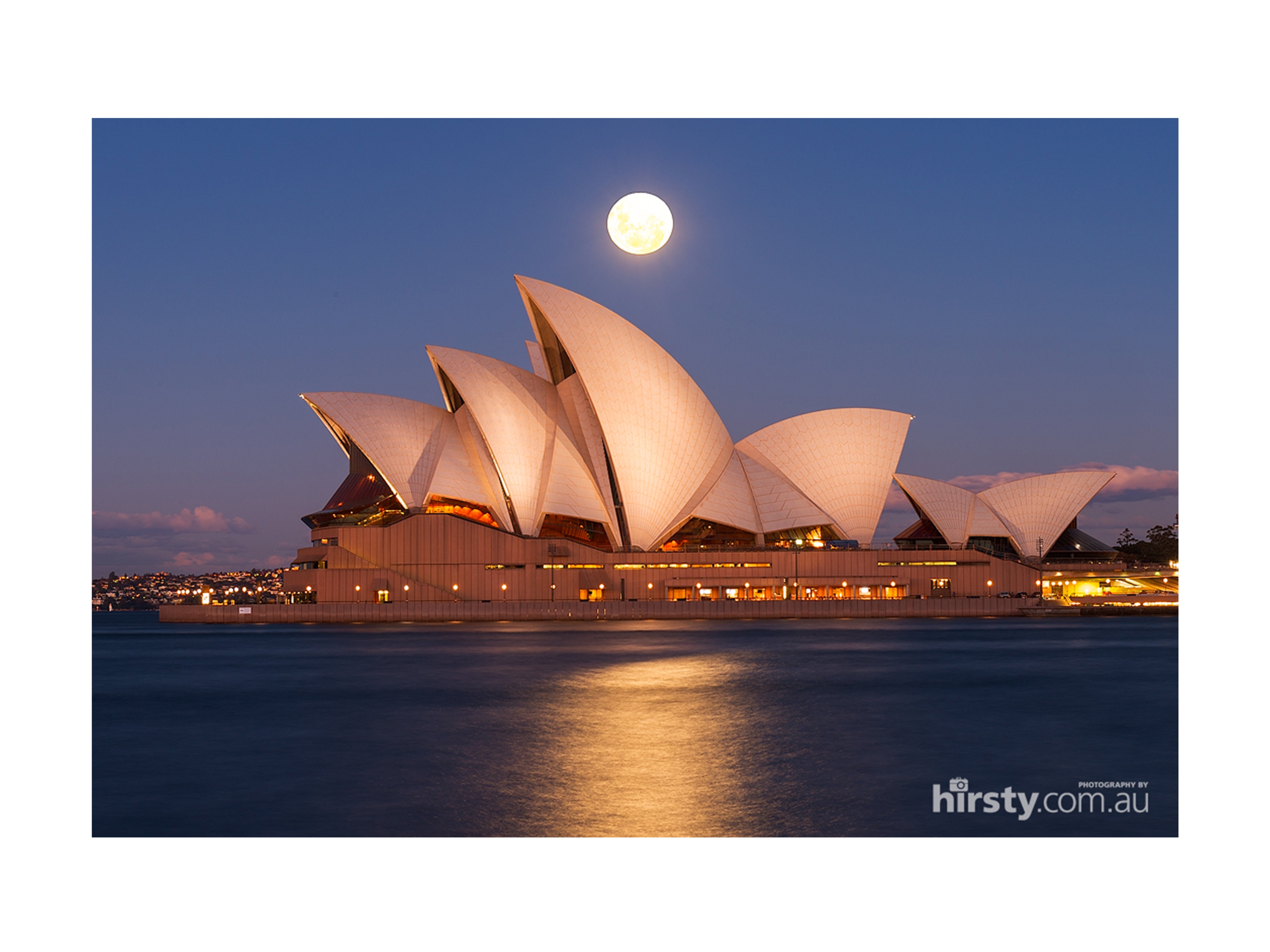 Blue Moon, Sydney Harbour