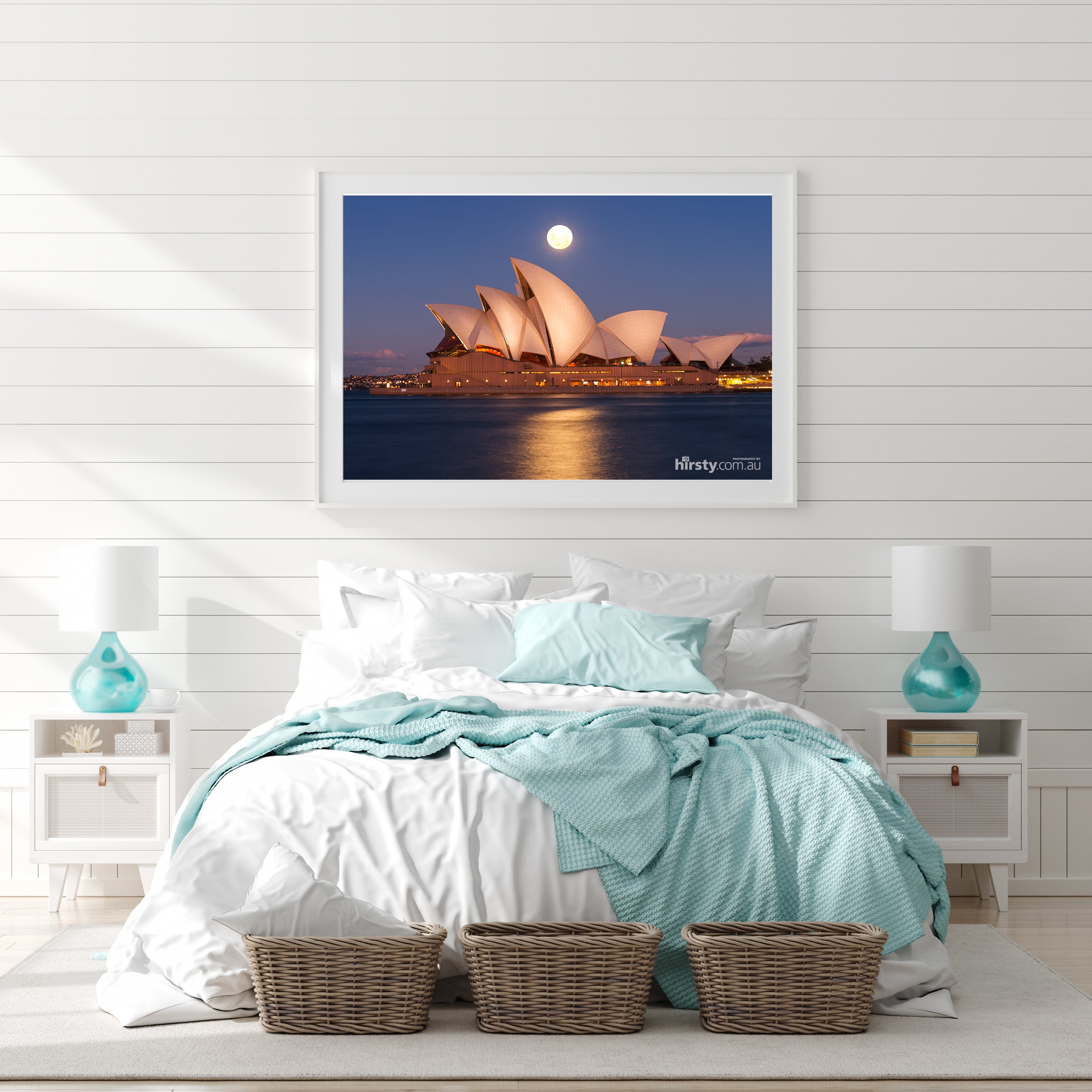 Blue Moon, Sydney Harbour