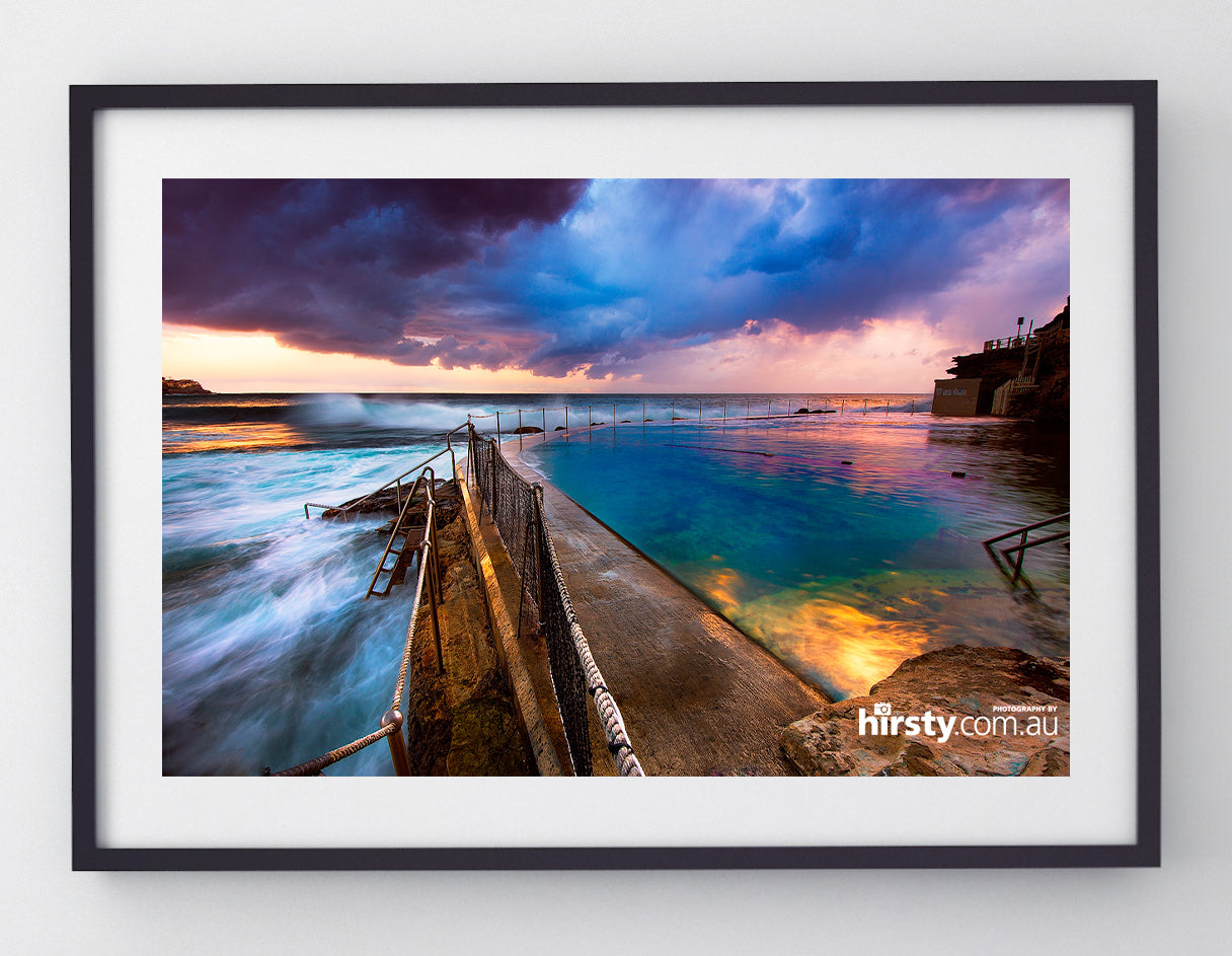 Incoming, Bronte Beach