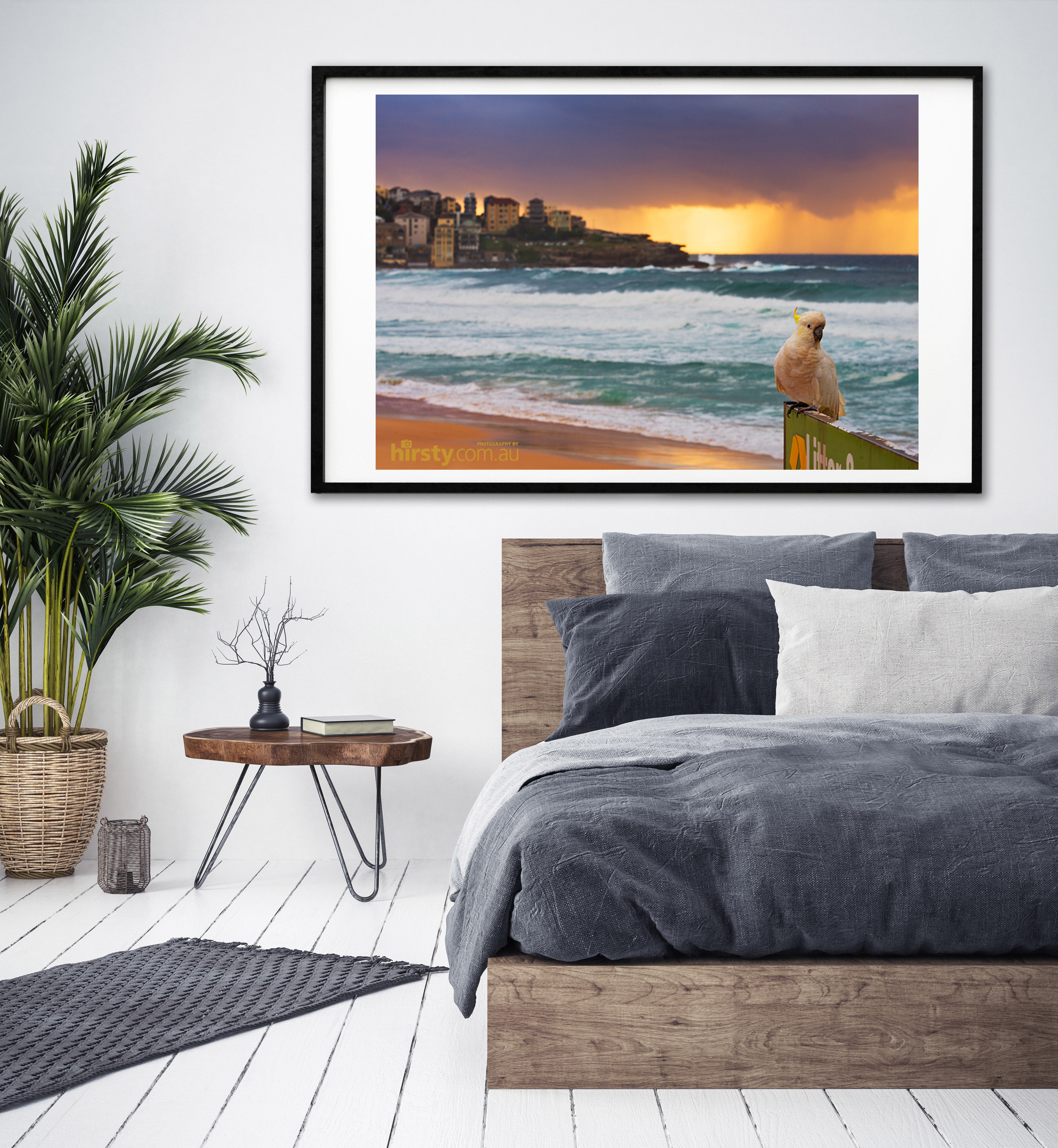 Pose, Bondi Beach