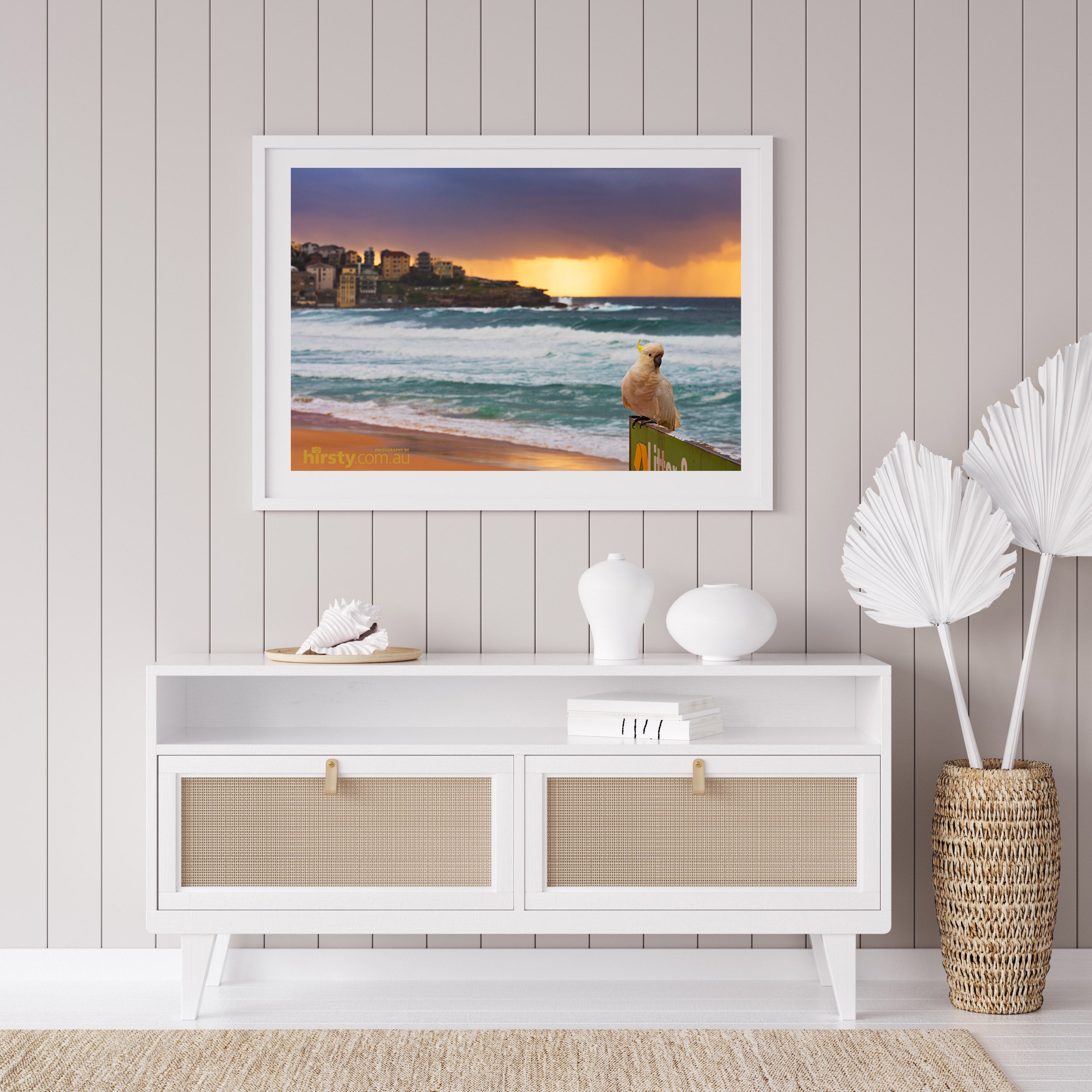 Pose, Bondi Beach